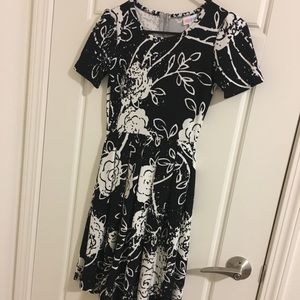 Lularoe Amelia